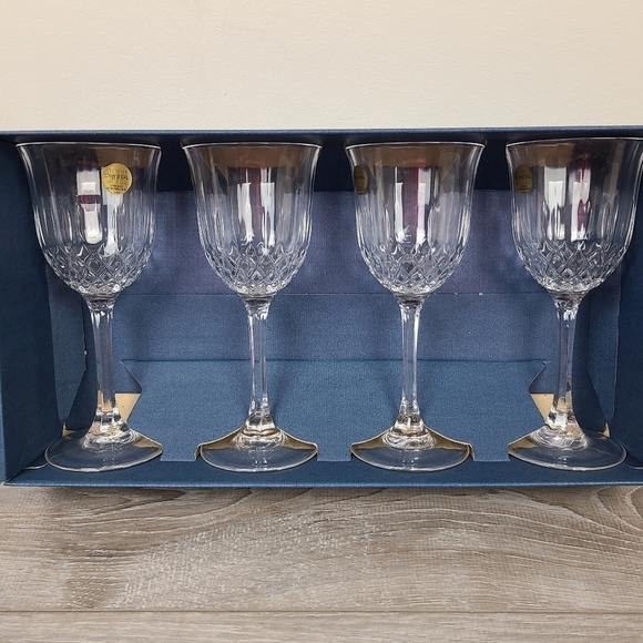 San Remo Set of 4 Italian Capri Crystal Wine Glasses Stemware - Picture 7 of 16